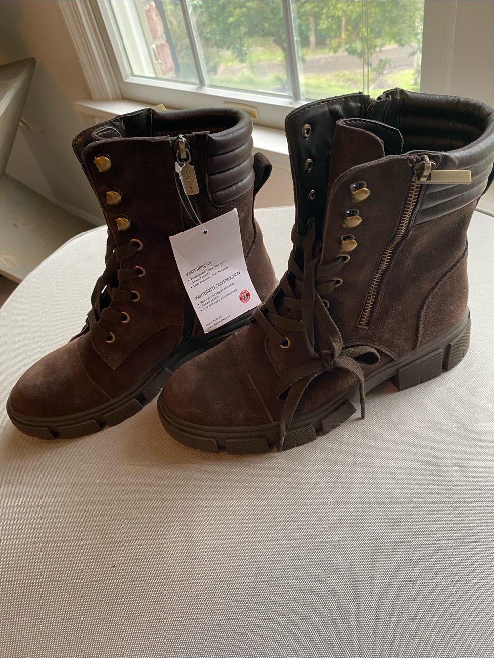 Women's Dark Brown Suede Lace-Up Combat Boots with Side Zip - size 7 - NWT